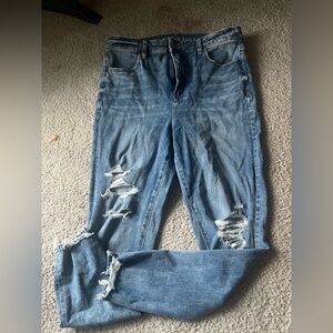 American Eagle Outfitters Light Blue Distressed Boyfriend Jeans